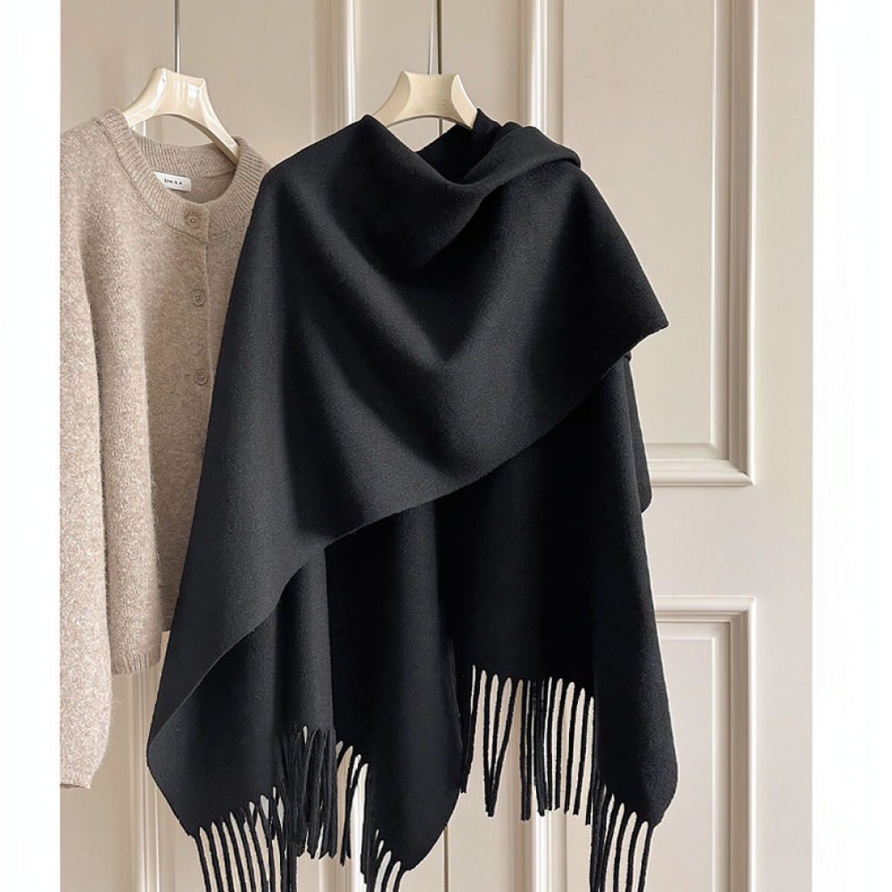 Mantella in lana spessa da don - Women Fashion Photoshoot recensione e prezzo