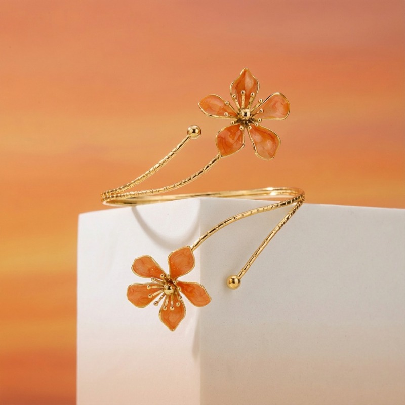 Nuovi Bracciali Creativi Roman - Women Fashion Photoshoot recensione e prezzo